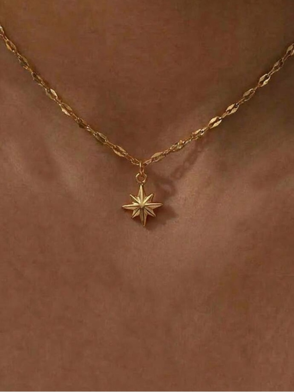 Gold Starburst Pendant Necklace - Women Jewelry R 470